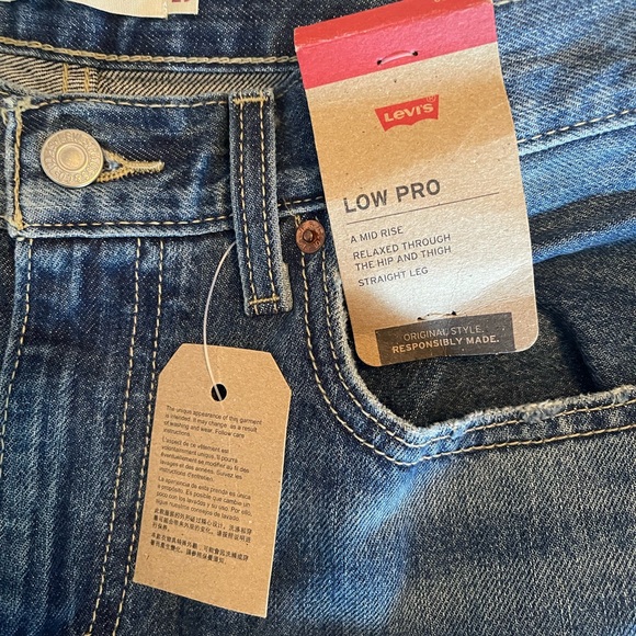 Levi’s Low Pro Straight Destructed Jeans - Picture 6 of 12